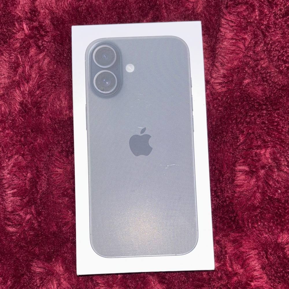 New in box (UNOPENED) UNLOCKED iPhone 17 - will work with any carrier